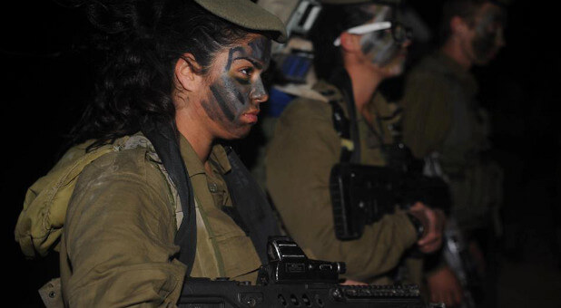 Israeli Female Soldiers Have ‘Right Stuff’ for Border Watch