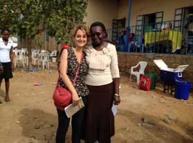 Ophelie Namiech (l) with South Sudanese woman