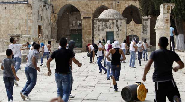 Jerusalem stone throwing