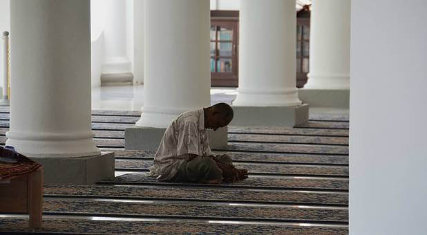Why Muslims Are Abandoning Allah and Turning to Jesus in Record Numbers