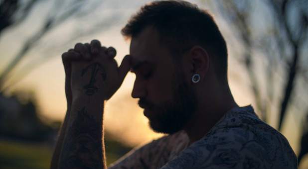 The Supernatural Power of Praying for Other Men