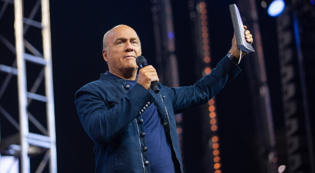 Greg Laurie: Bob Saget, Betty White, Norm Macdonald and the Afterlife