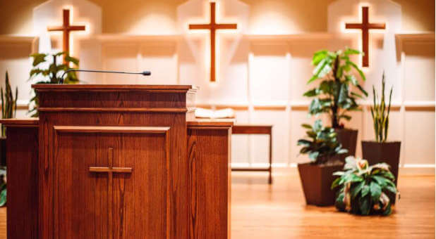 New Study Reveals Current Trends on Centuries-Old Debate About Women Pastors